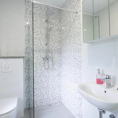 펜션 3 Bedroom Cozy In *